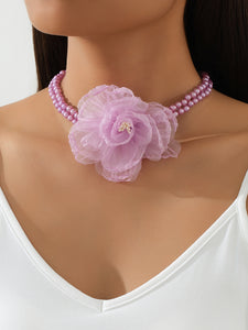 Sweet flower choker